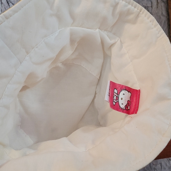 Yellow Hello Kitty Bucket Sun Hat - Picture 4 of 6